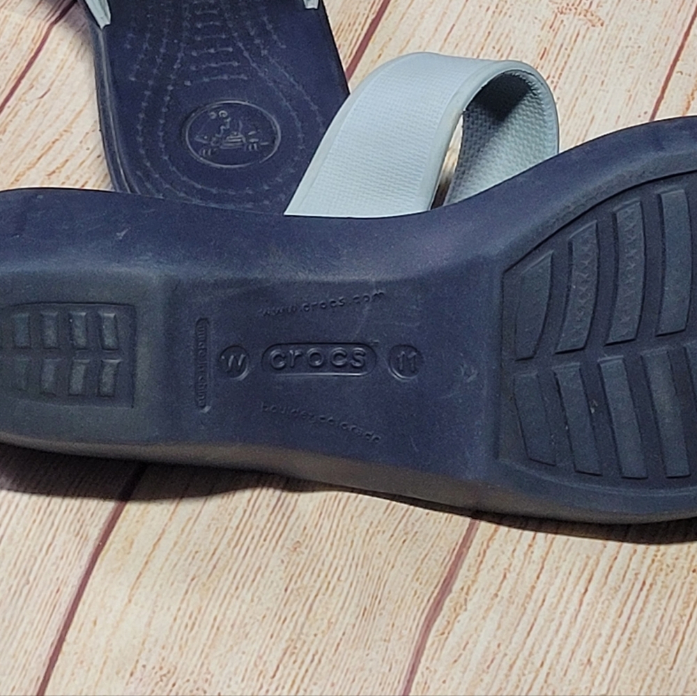 Crocs Madeira two-tone Slip-on Wedge Sandals Navy/Light Blue Women's Size 11 - Picture 4 of 16